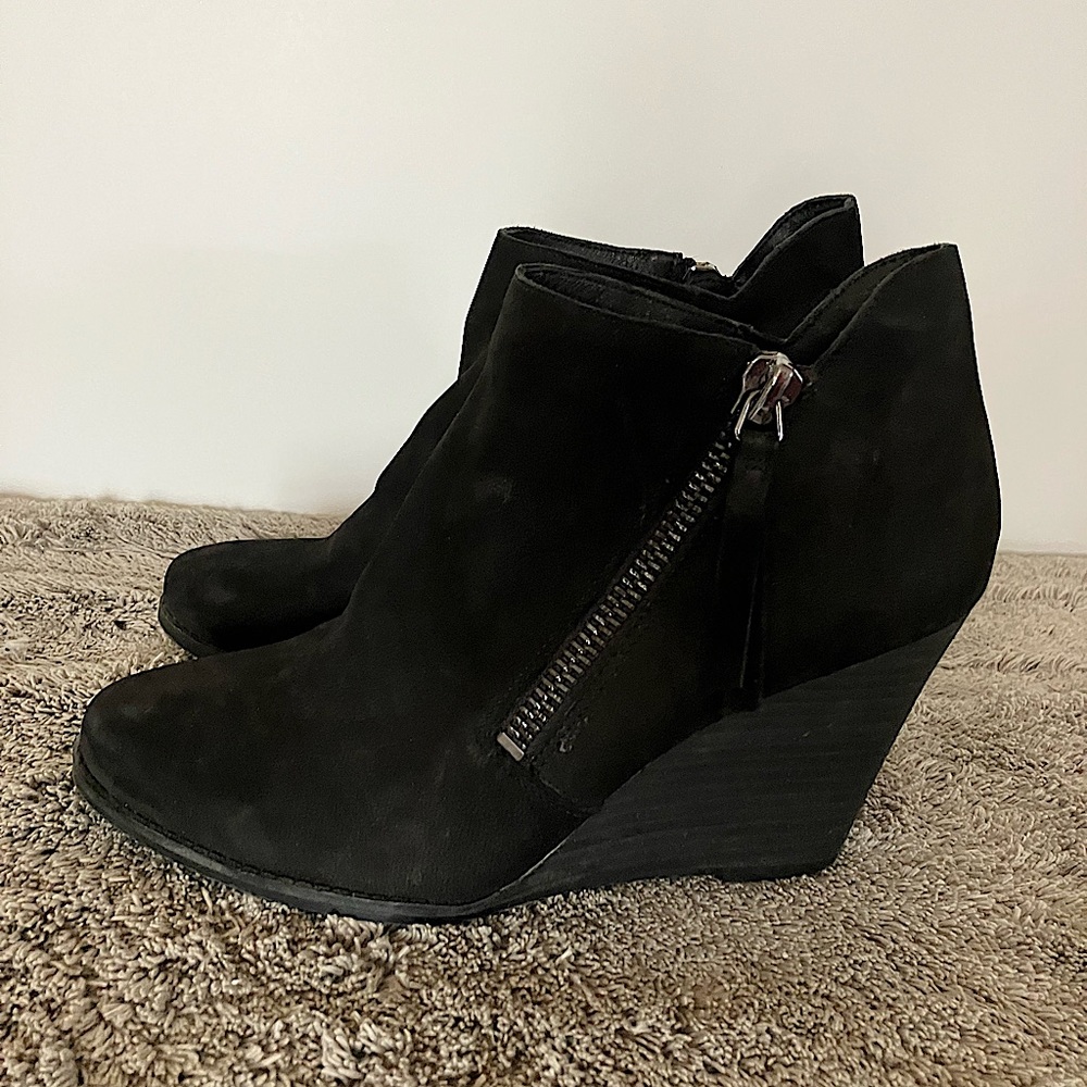 Jessica Simpson Carnivela Black Morrocco Suede Wedge Boot Side Zip Size 9